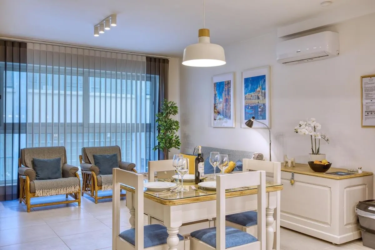 Modern 2 Bedroom Sliema Apt With Parking & Close To The Sea