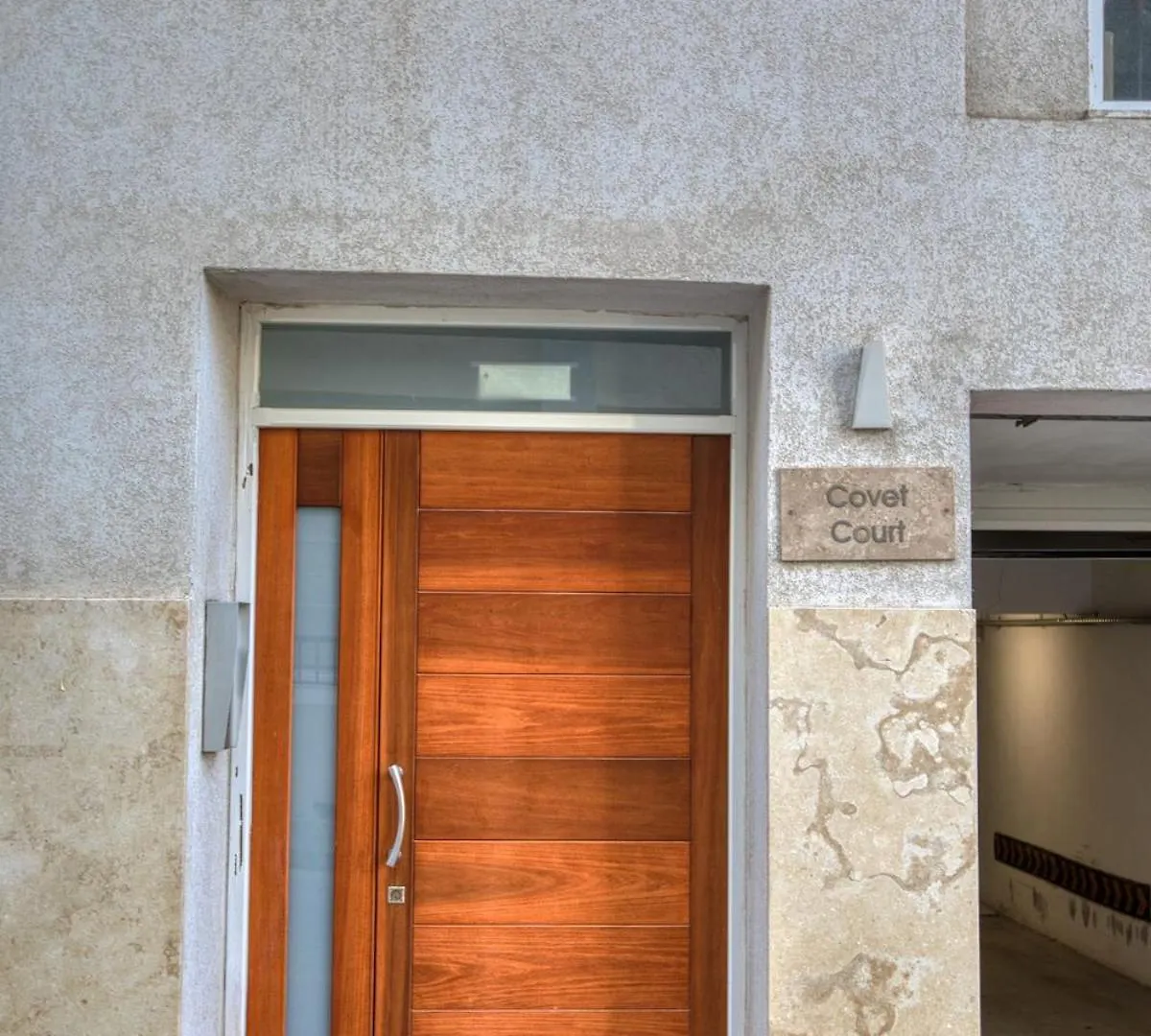 Modern 2 Bedroom Sliema Apt With Parking & Close To The Sea Apartment